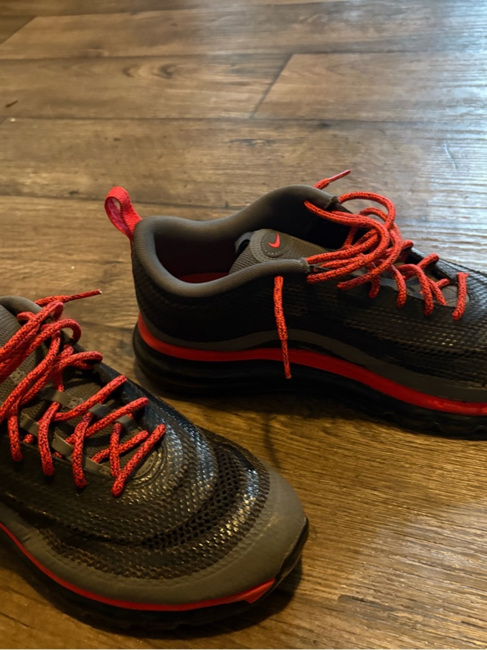 Nike Black and Red Running Sneakers
